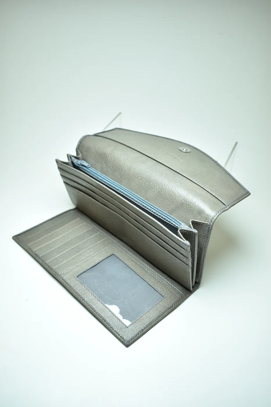 Billeteras Billetera Bifold Clásica - Vista 4